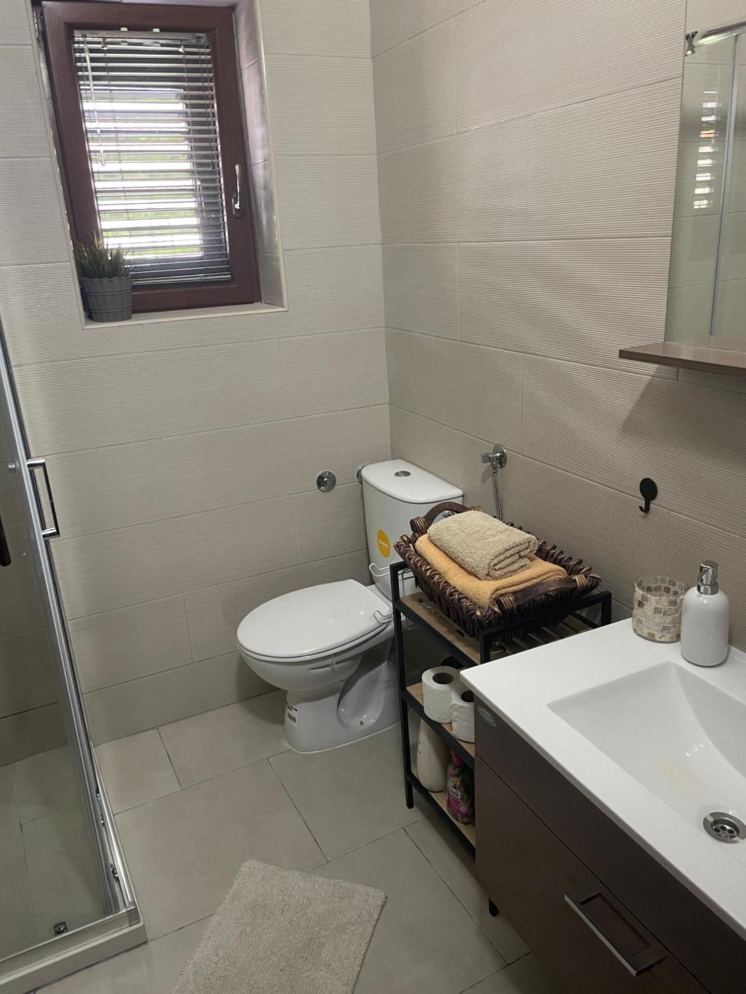 Apartment Damjan Kotor Bagian luar foto